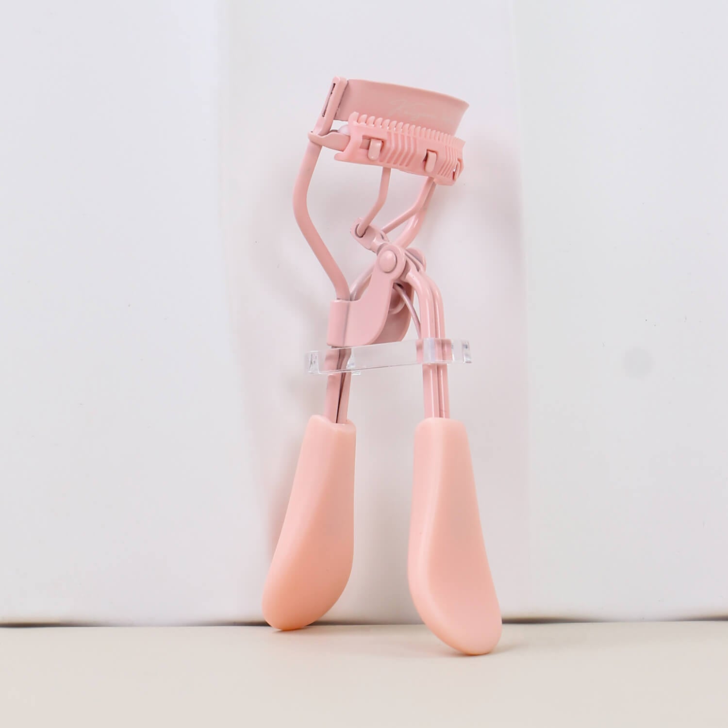 Lash Curler With Comb