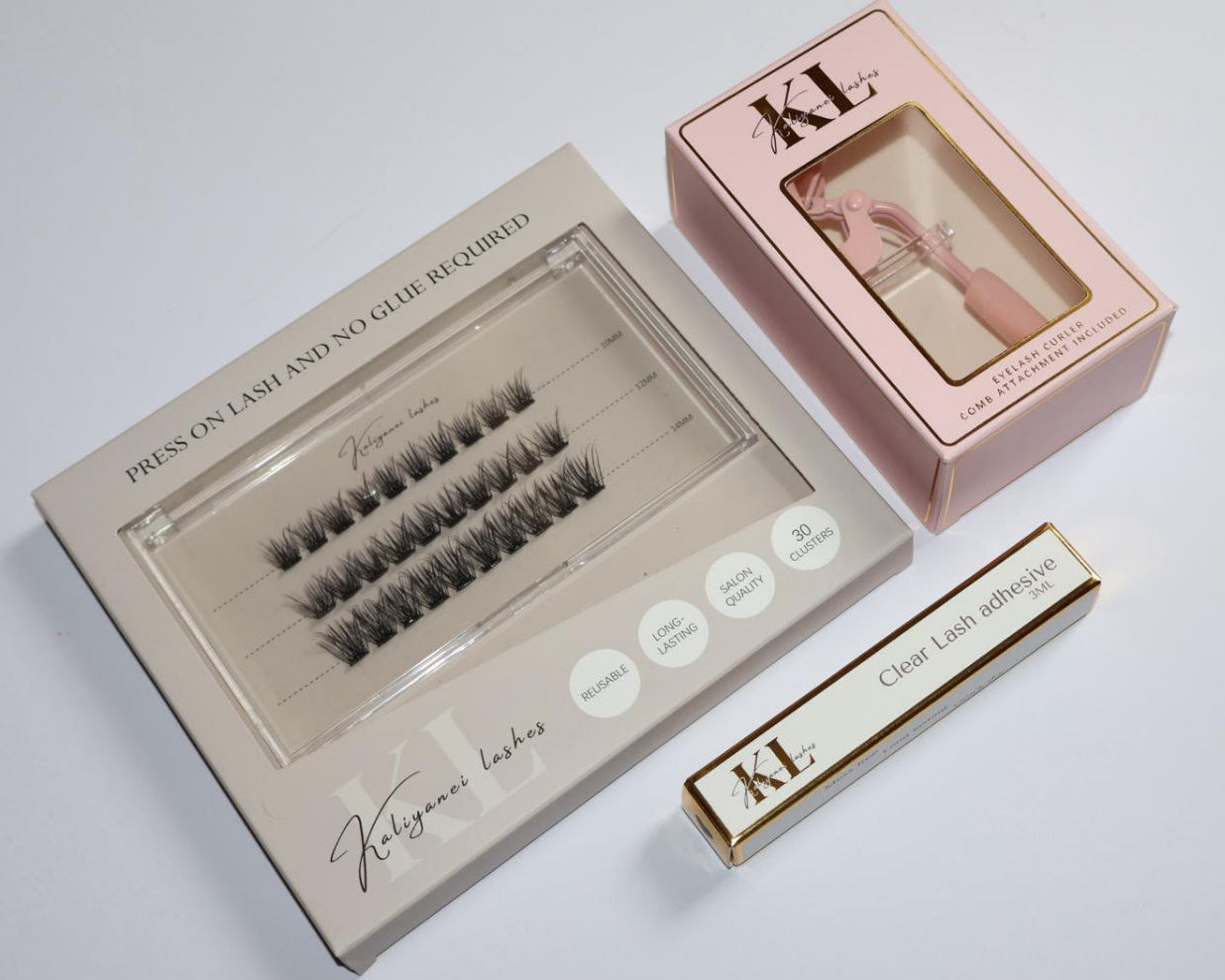 beginner lash kit with easy to apply false lashes