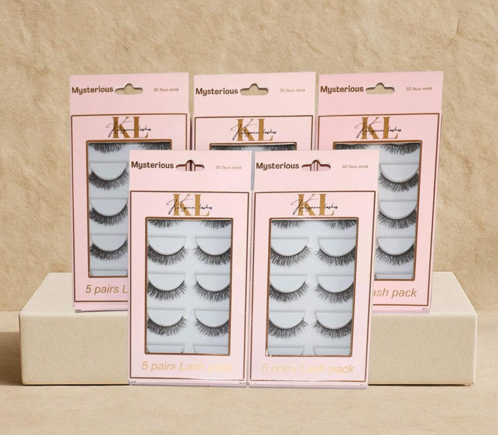 soft glam MUA lash bundle with 25 professional strip lashes