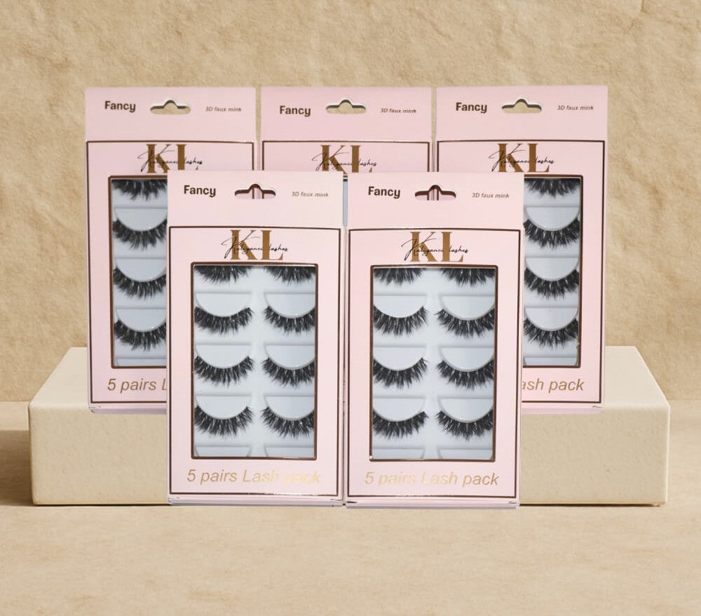 full glam MUA lash bundle with 25 professional strip lashes